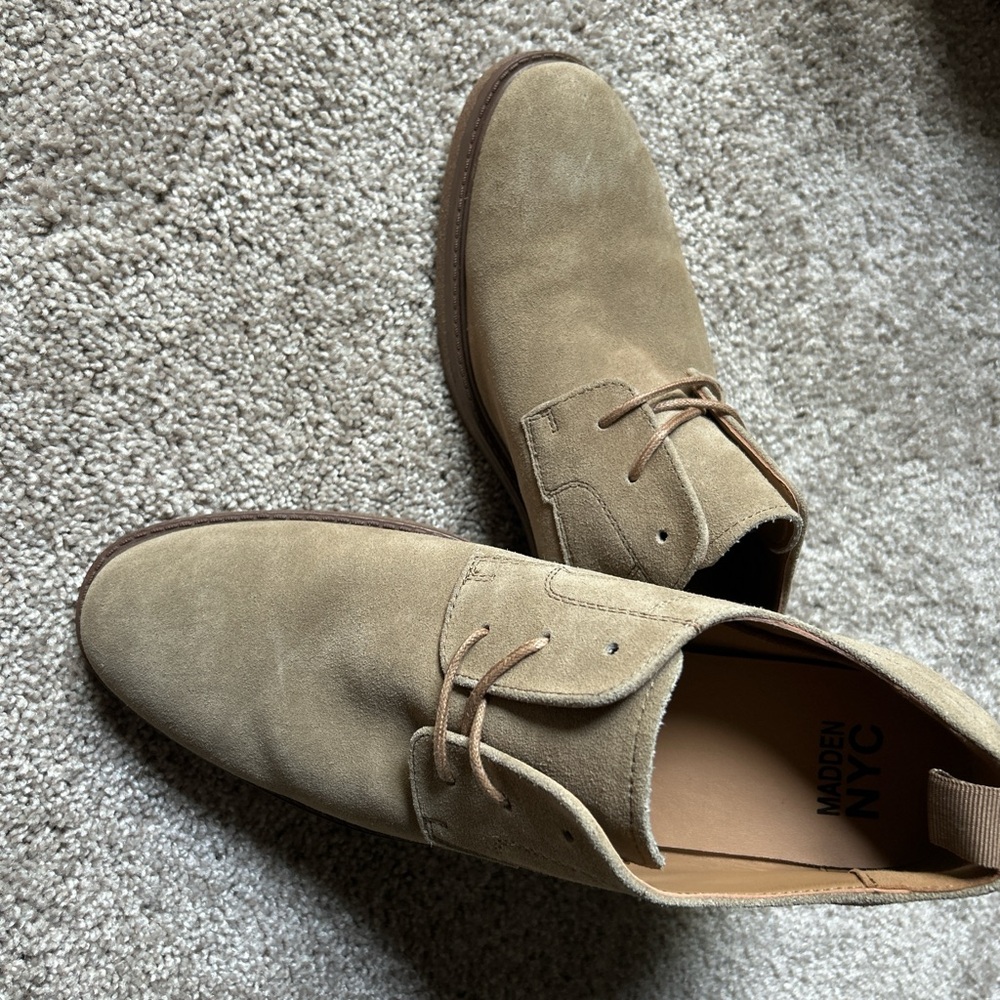 Steve Madden Tan Oxfords with Classic Design - Men’s US 10.5 - never worn